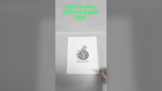 Sacchetti di carta glassine riciclata certificati FSC con elevata trasparenza e biodegradabili al 100% per indumenti