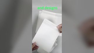 Sacchetti di carta di vetro traslucido biodegradabile personalizzabili per l'imballaggio di magliette