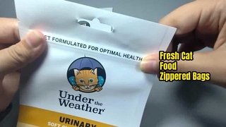 sacchetto di plastica gialla con cerniera per cibo per gatti