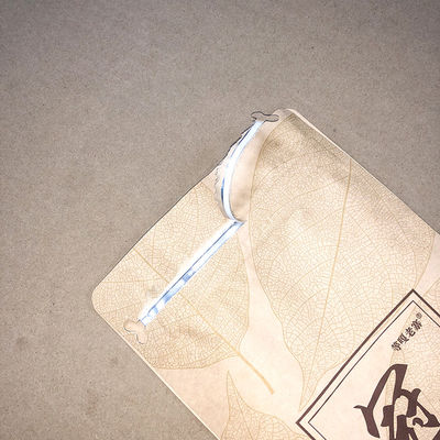 Sacchetto di imballaggio in plastica mate personalizzato per snack alimentari frutta secca tè caffè fondo piatto in piedi sacchetto con zip