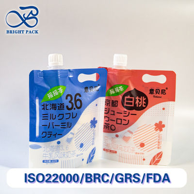 Tasche alimentari con maniglie per bevande con imballaggio riciclabile e impermeabile.