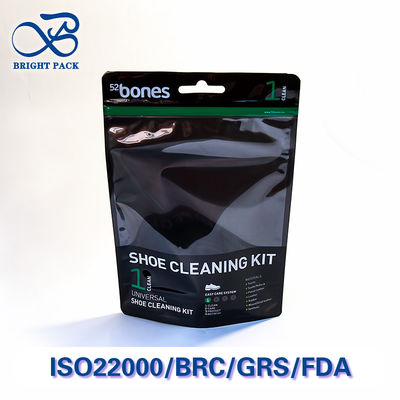 Sacchetti stand-up premium con finestra trasparente per l'imballaggio di kit per la pulizia delle scarpe con superficie lucida personalizzata ed economicamente vantaggiosi.
