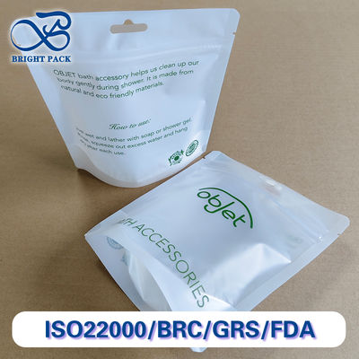 Sacchetti traslucidi di prima qualità per accessori da bagno con imballaggio resistente all'acqua e chiusura della cerniera.